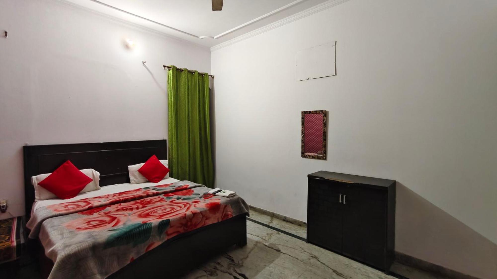 Rajdhani Guest House Faridabad Ngoại thất bức ảnh