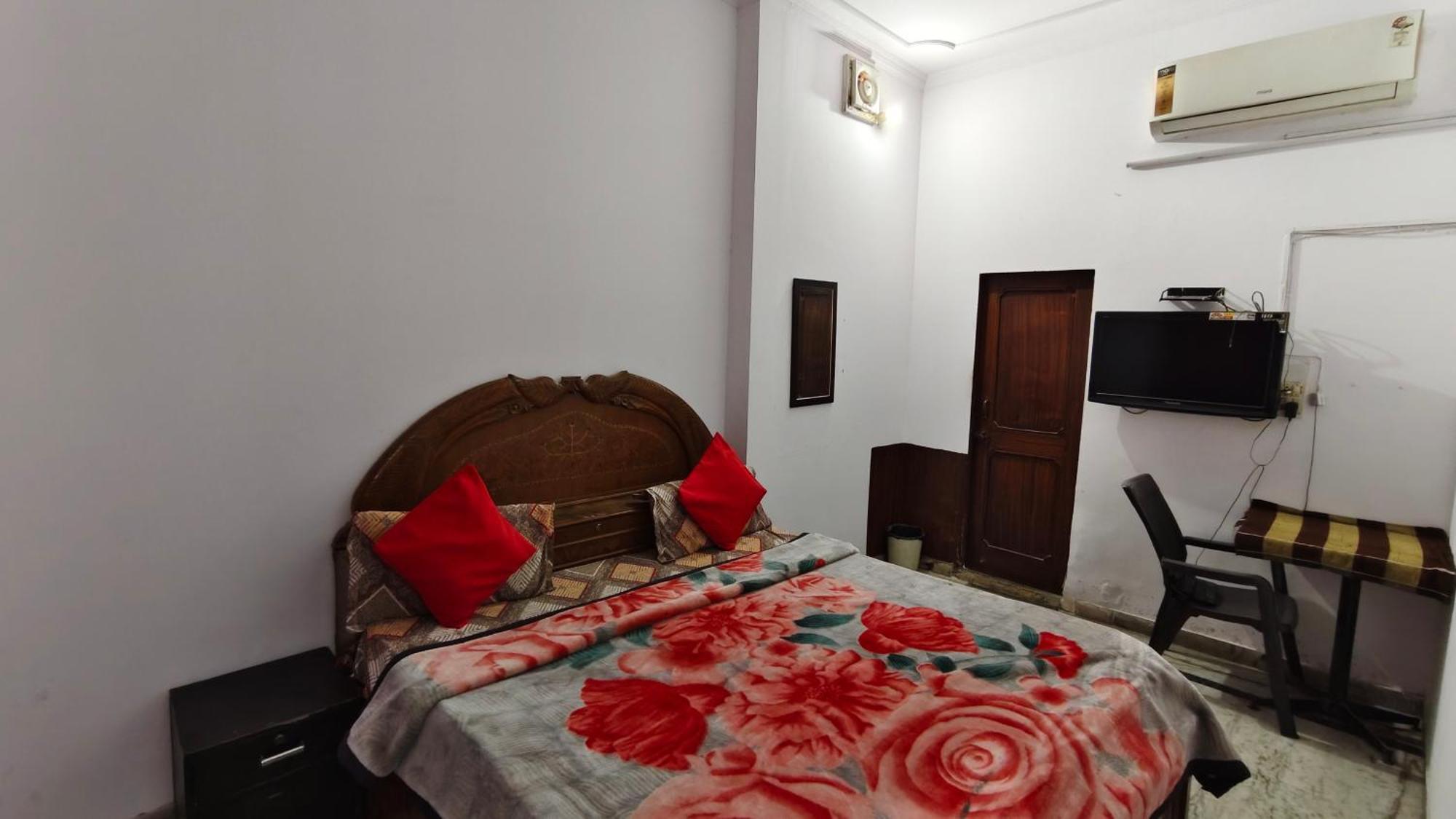 Rajdhani Guest House Faridabad Ngoại thất bức ảnh