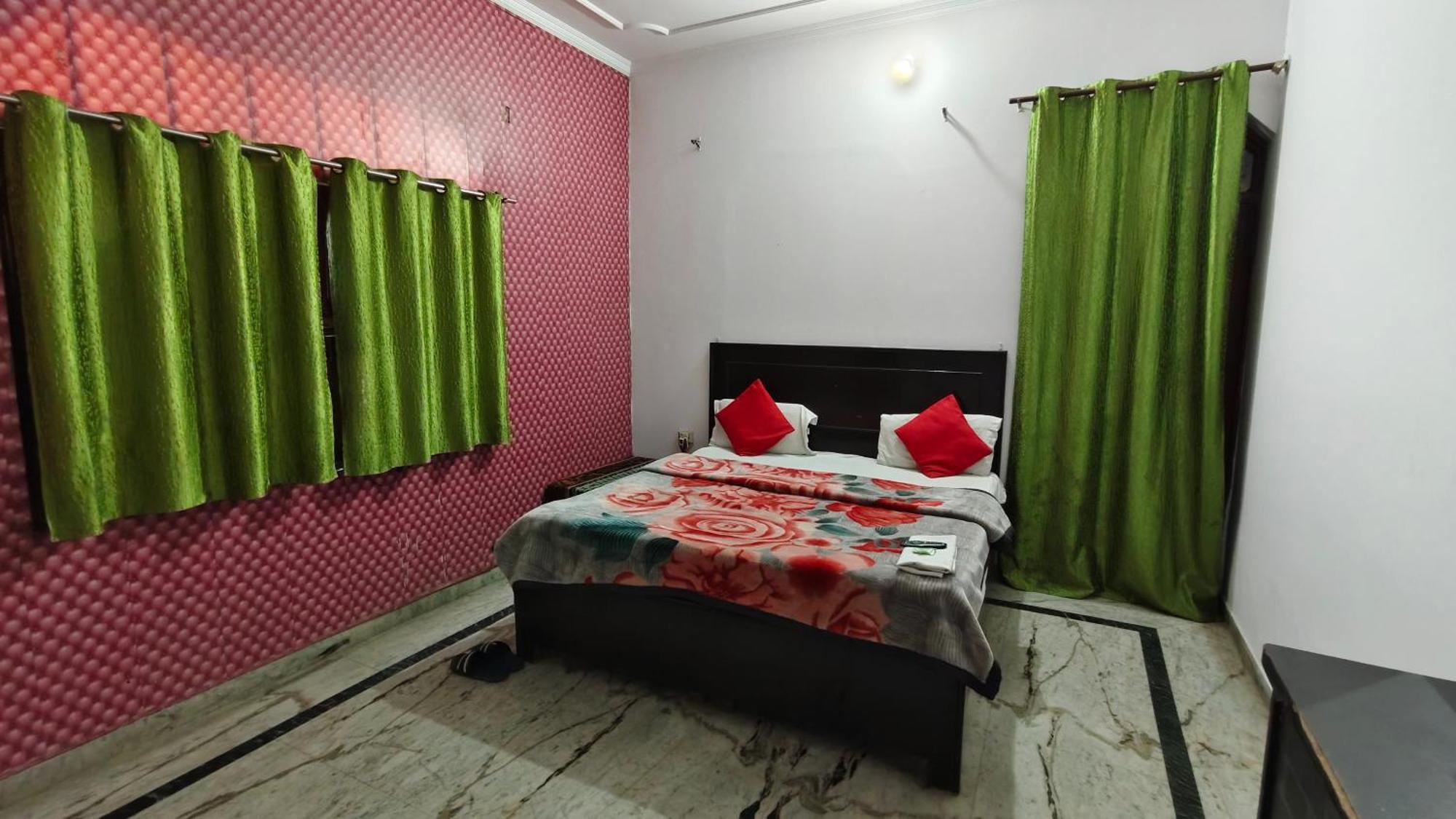 Rajdhani Guest House Faridabad Ngoại thất bức ảnh